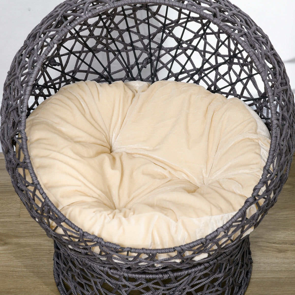 Cesta per gatti, cuccia rialzata, accogliente tana per gatti, 50 x 50 x 60 cm, cuscino morbido color crema incluso, corda in poliestere viola